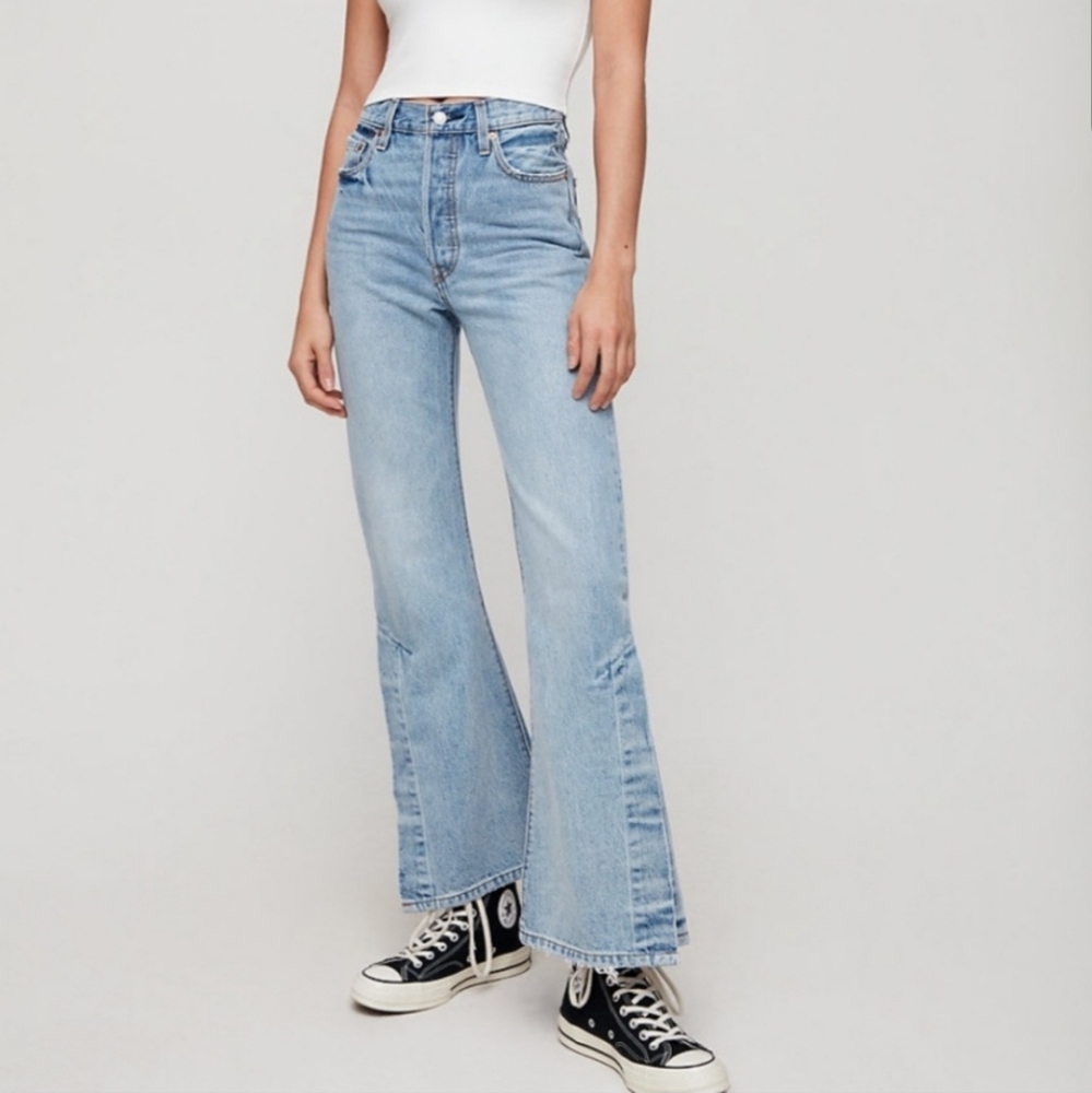 Levi's Highrise Ribcage split flare jeans